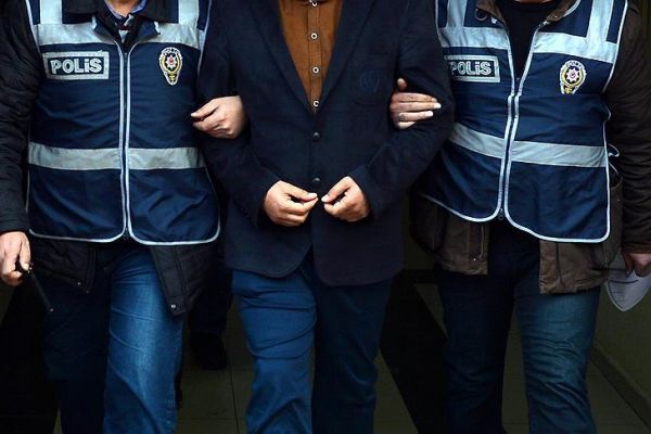 FETÖ soruşturmasında 10 kişi gözaltına alındı