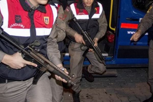 FETÖ'den ihraç edilen astsubay tutuklandı
