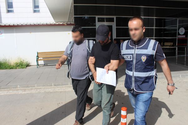 FETÖ/PDY terör örgütünün sağlık yapılanmasına operasyon: 24 gözaltı