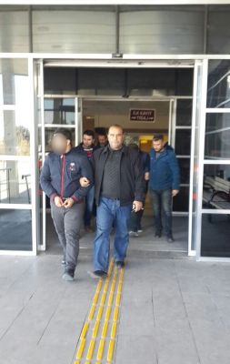 Girdikleri evden 13 bin TL'lik altın ve para çalan hırsızlar yakalandı