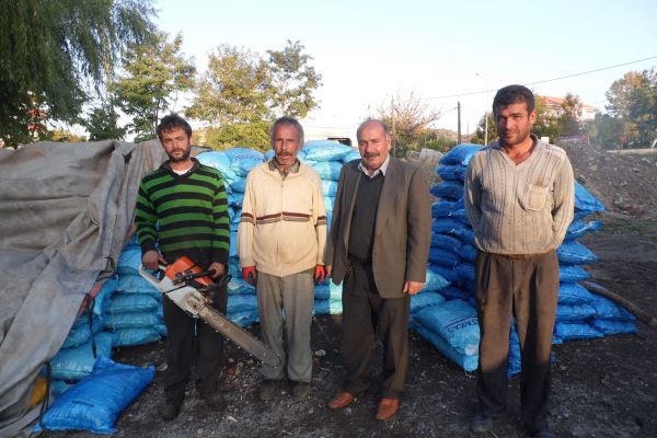 Gölbaşı İlçesinde Odun Ve Kömür Satıcıları Dertli