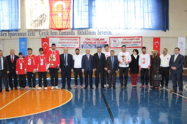 Görme Engelliler Goalball Turnuvasında Kıyasıya Mücadele Etti 