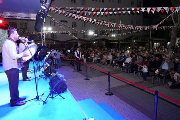Grup Tillo vatandaşlar tarafından yoğun ilgi gördü