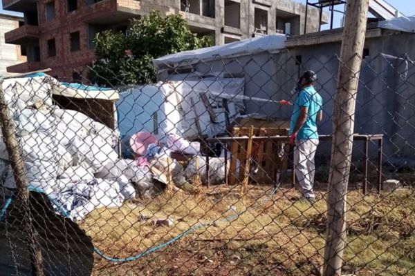 Haşereyle mücadele devam ediyor