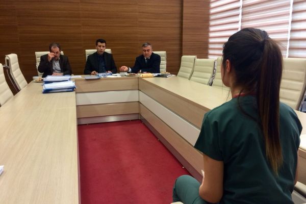 Hastanedeki taşeron işçiler mülakata girdi