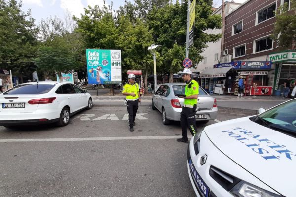 Hatalı araç parklarına göz açtırılmıyor