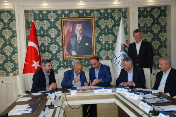 Hayırsever işadamı 2 okul yaptıracak