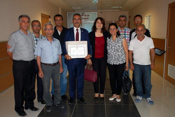 HDP MİLLETVEKİLİ BEHÇET YILDIRIM MAZBATASINI ALDI