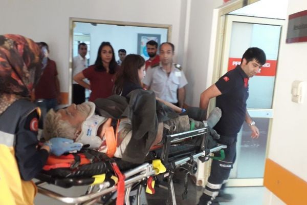 HES inşaatında iskele çöktü: 4 yaralı