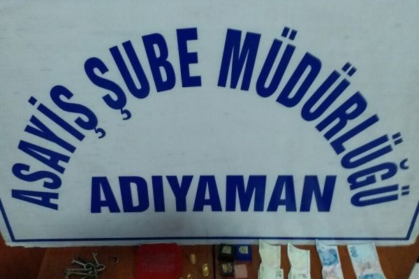 Hırsızlık şüphelisi 3 kadın serbest bırakıldı
