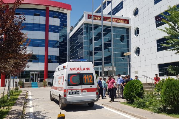 İcra müdür yardımcısı adliyedeki makamında intihar etti