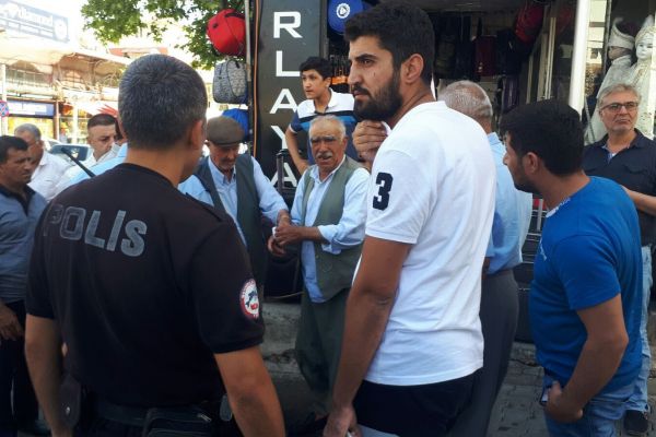 İki akraba esnaf arasında sopalı kavga: 2 yaralı