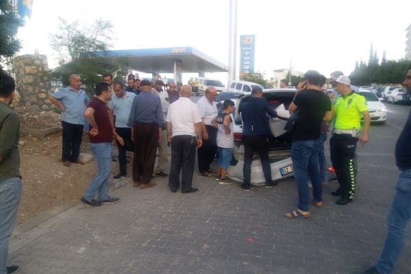 İki Otomobil Çarpıştı: 1 Yaralı