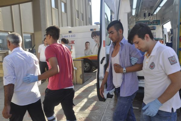 İki otomobil çarpıştı: 4 yaralı