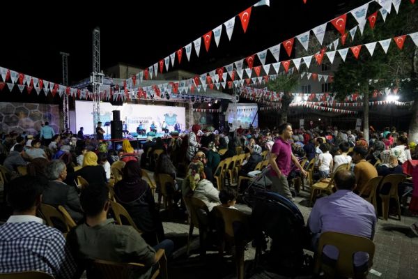 İlahi konseri şehitlerden dolayı yarıda kesildi