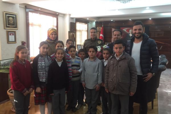 İlköğretim okulu öğrencilerinden Emniyet Müdürüne ziyaret