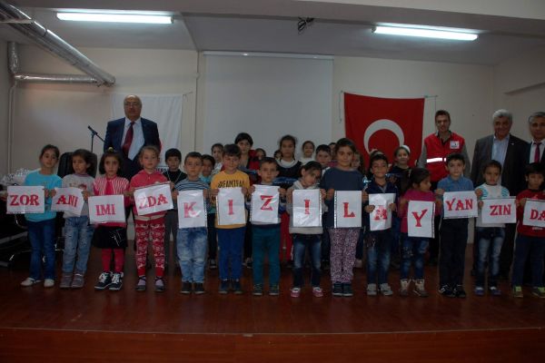 İlköğretim Okulunda Kızılay Etkinliği