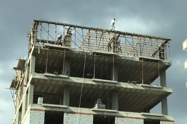 İnşaat işçileri hayatlarını hiçe sayıyor