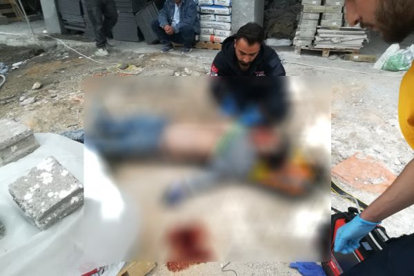 İnşaattan düşen işçi hayatını kaybetti