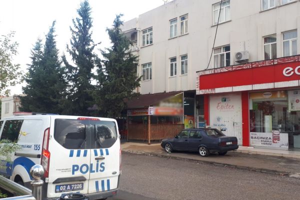 İntihara teşebbüste bulunan kadın hastaneye kaldırıldı