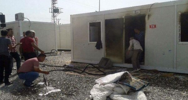 İş kurasında ismi çıkmayınca yaşadığı konteyneri yaktı