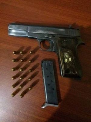 Jandarma devriyesinde ruhsatsız tabancalar ele geçirildi