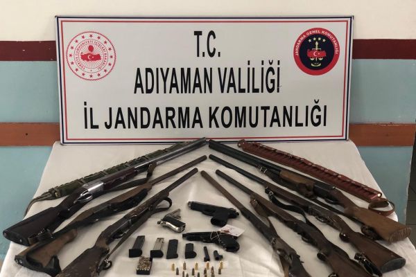 Jandarmadan silah üretim ve tamiri yapılan eve operasyon