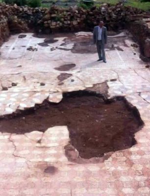Kaçak Kazıdan 150 Metrekarelik Mozaik Çıktı