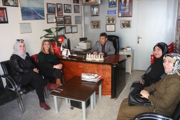 Kadın muhtar adayları Genel Başkan Yardımcısı Taş ile bir araya geldi