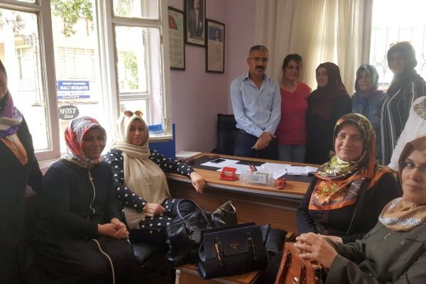 Kadrosuz usta öğreticiler özlük haklarının iyileştirilmesini istiyor