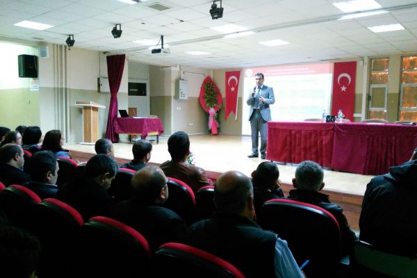 Kahta'da Danışman Öğretmenler Eğitimi Semineri Başladı