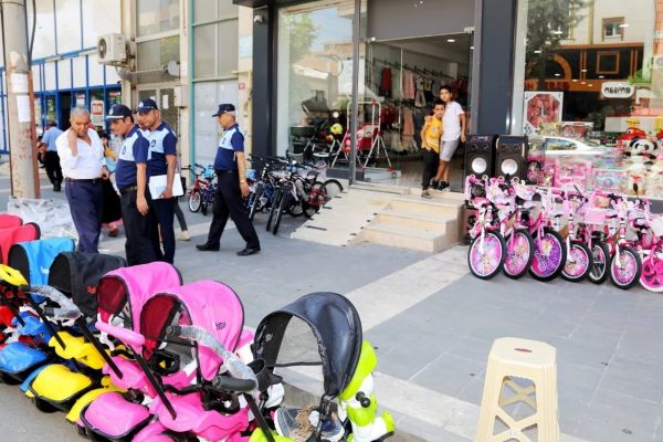 Kaldırım işgallerine göz açtırılmıyor