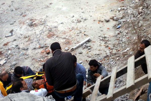 Kaldırımda Yürürken İnşaat Temeline Düştü