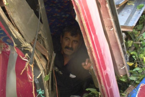 Kamyonla traktör çarpıştı: 2 yaralı