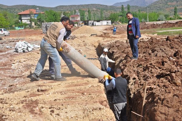 Kanalizasyon Çalışmaları Devam Ediyor