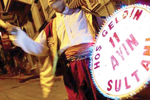 Kapınıza gelen Ramazan davulcusuna para vermeyin