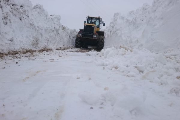 Kar yağışı etkisini sürdürüyor