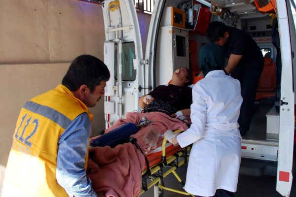 KARBONMONOKSİT GAZINDAN İKİ KİŞİ HASTANELİK OLDU