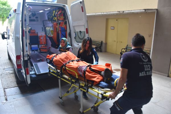 Kayalıklardan düşen turistin cenazesi morga kaldırıldı