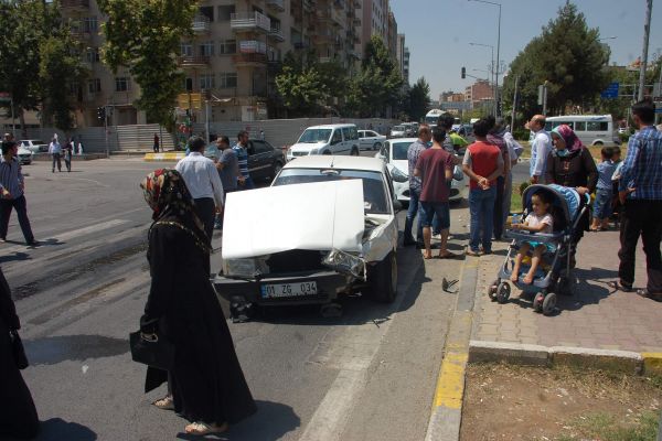Kaza Sonrası Yola Sızan Yakıt Ekipleri Harekete Geçirdi