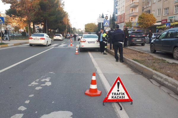 Kazada ağır yaralanan yaya hayatını kaybetti