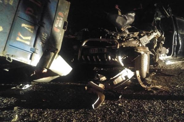 Kazada yaralanan sürücü hayatını kaybetti