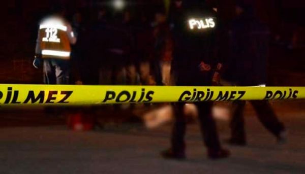 Kendini Tabancayla Yaraladı