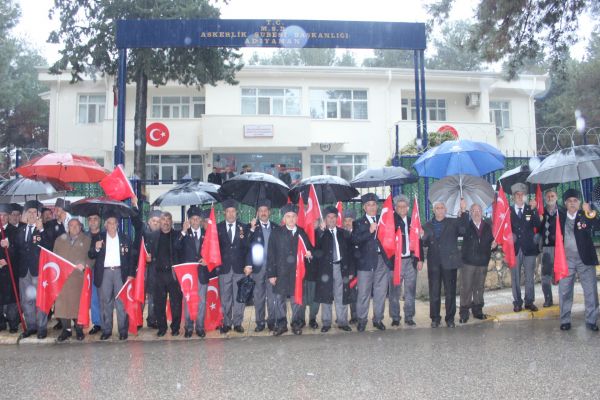 Kıbrıs Gazileri Afrin'de savaşmak için gönüllü oldu