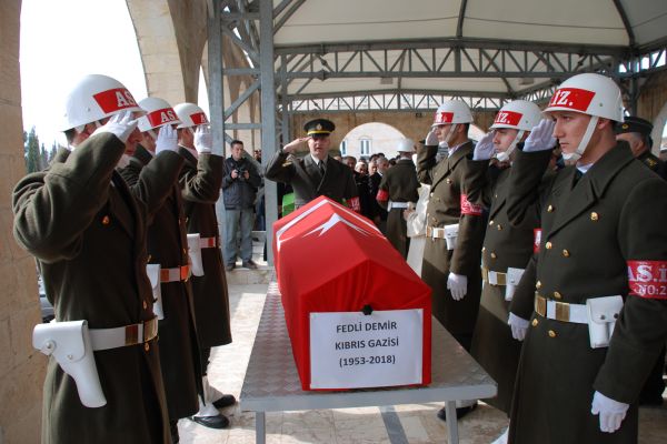 Kıbrıs Gazisi son yolculuğuna uğurlandı