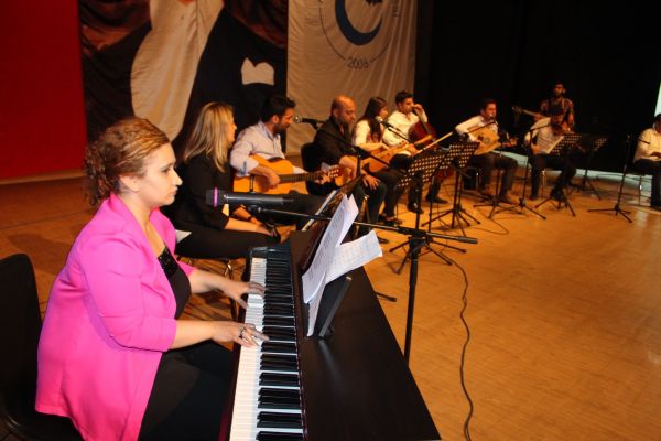 Kimsesiz çocuklar yararına konser