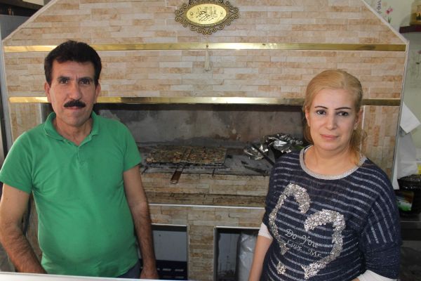 Kimyager ve Eczacı Karı Koca, Lokantacı Oldu