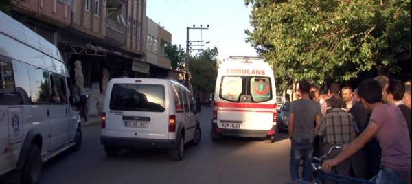 Küçük Çocuğa Araba Çarptı