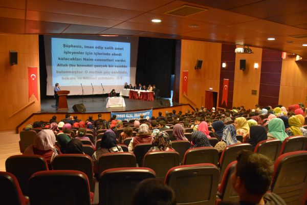 Kuran-ı kerim hafızlık ve ezan okuma yarışması