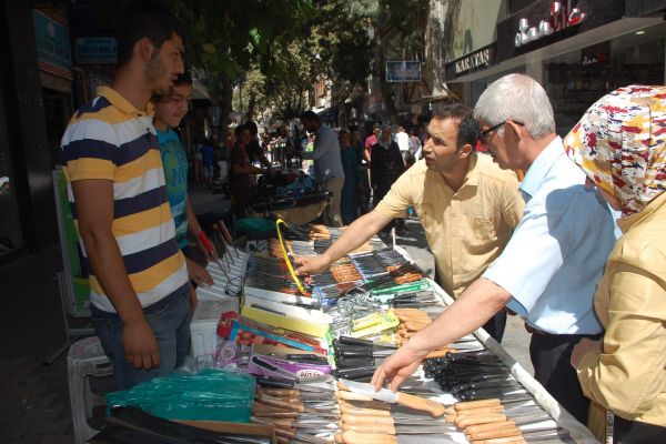 Kurbanlık Bıçaklar Yoğun İlgi Görüyor